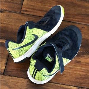 Boys Size 3 Nike Sneakers